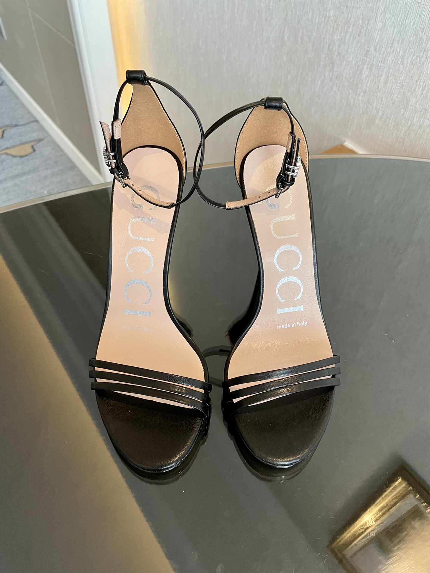 GUCCI SANDALS