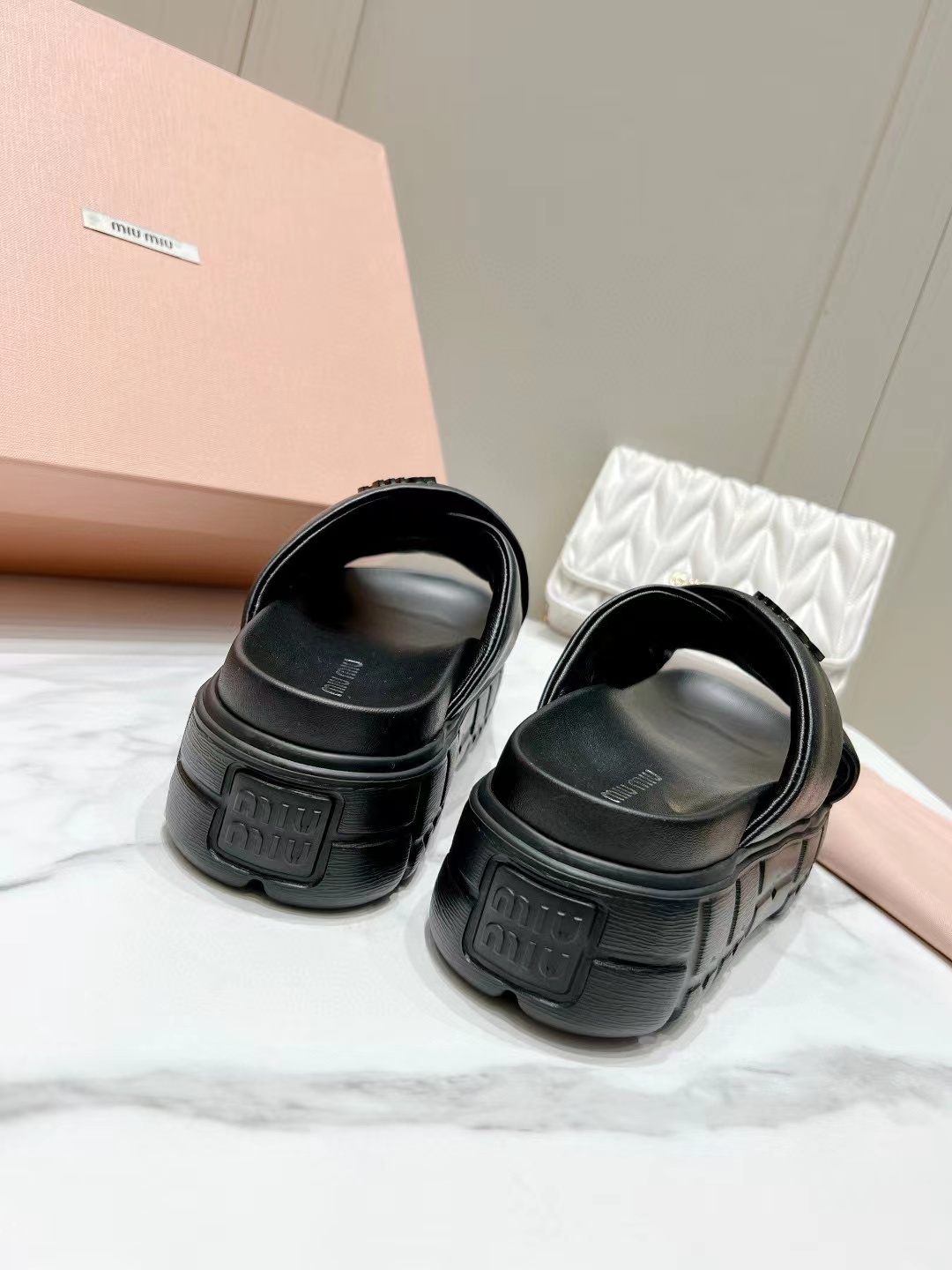 MIUMIU 2024 Top Edition Sheepskin Sandals