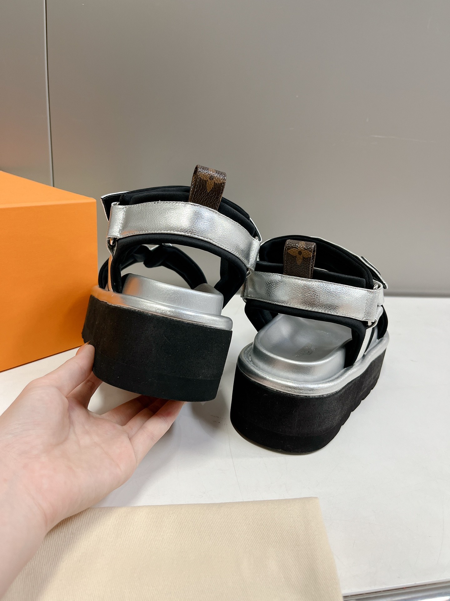 LOUIS VUITTON SANDALS