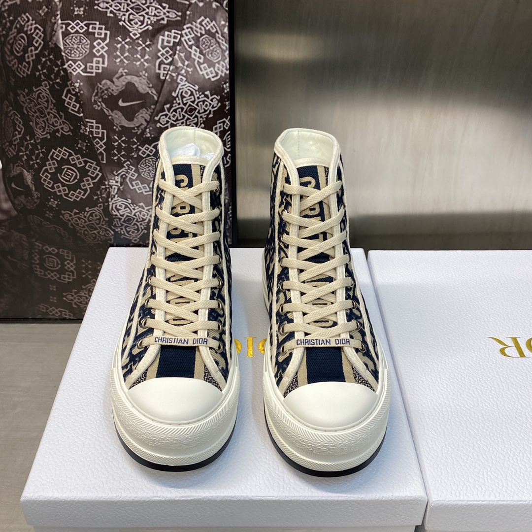 DIOR SNEAKERS