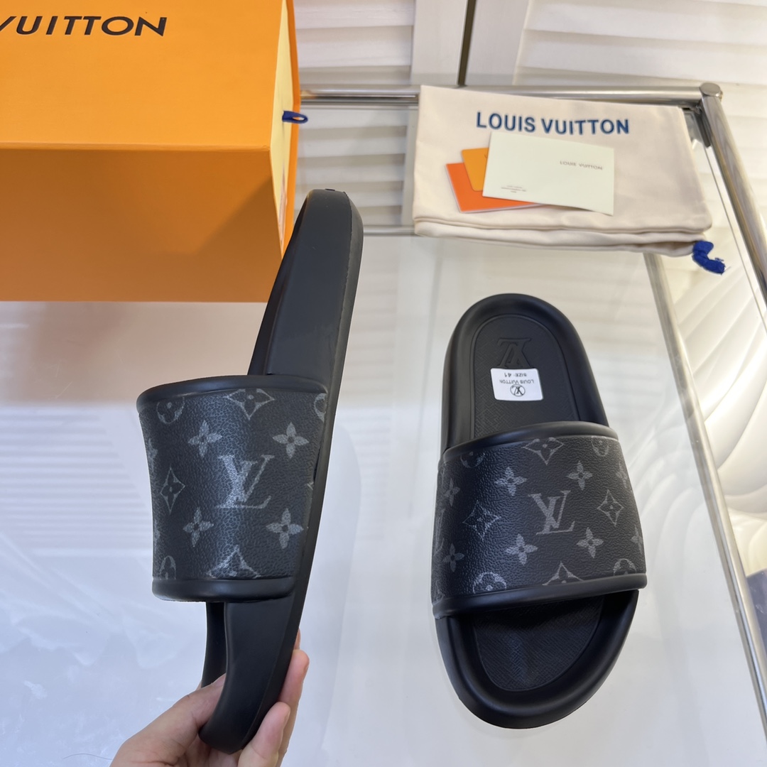 LOUIS VUITTON SLIDES