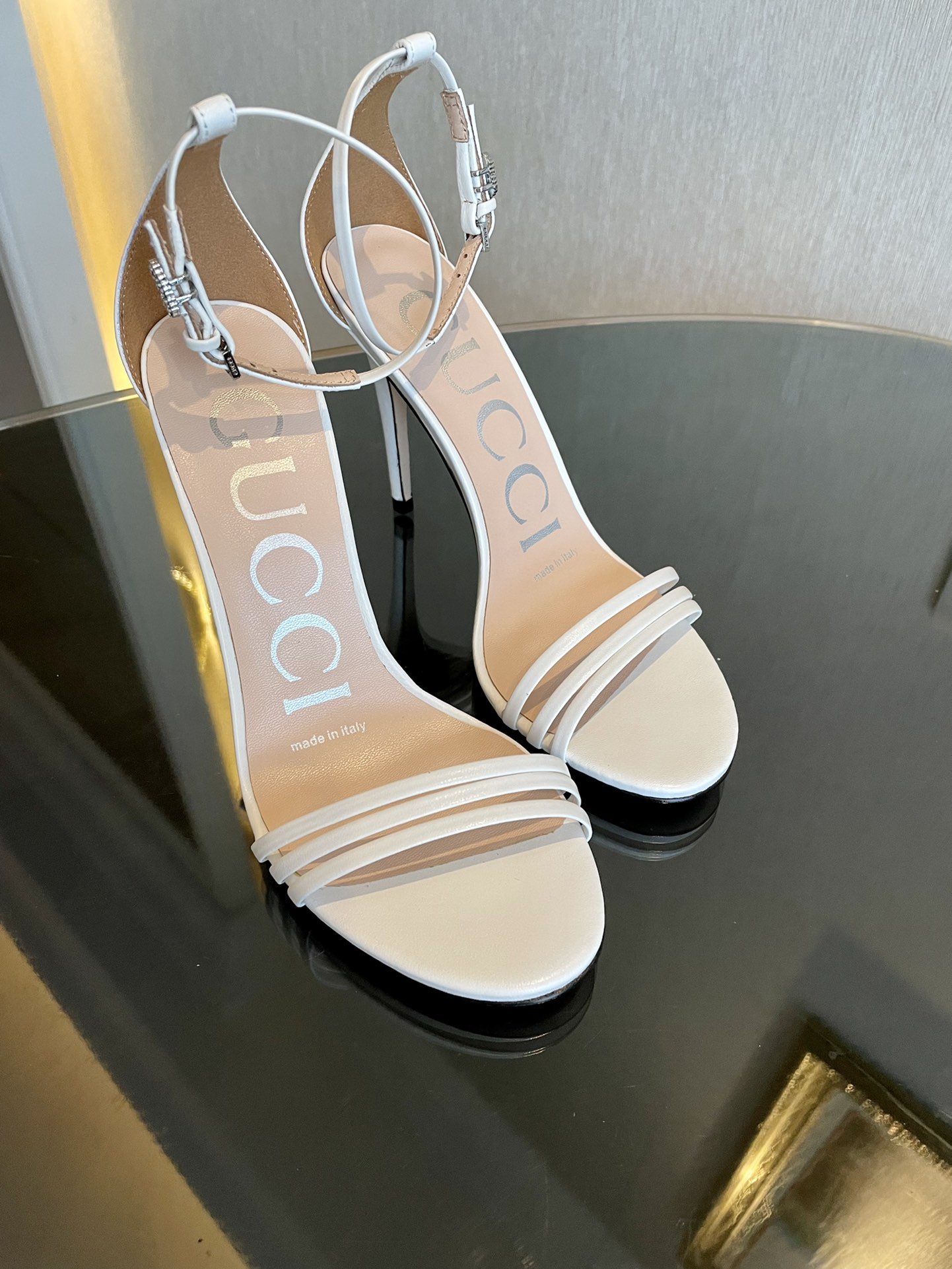 GUCCI SANDALS