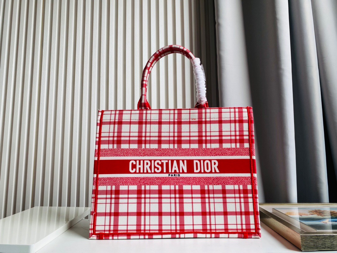 DIOR BAG
