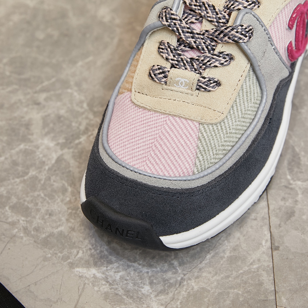 CHANEL SNEAKERS