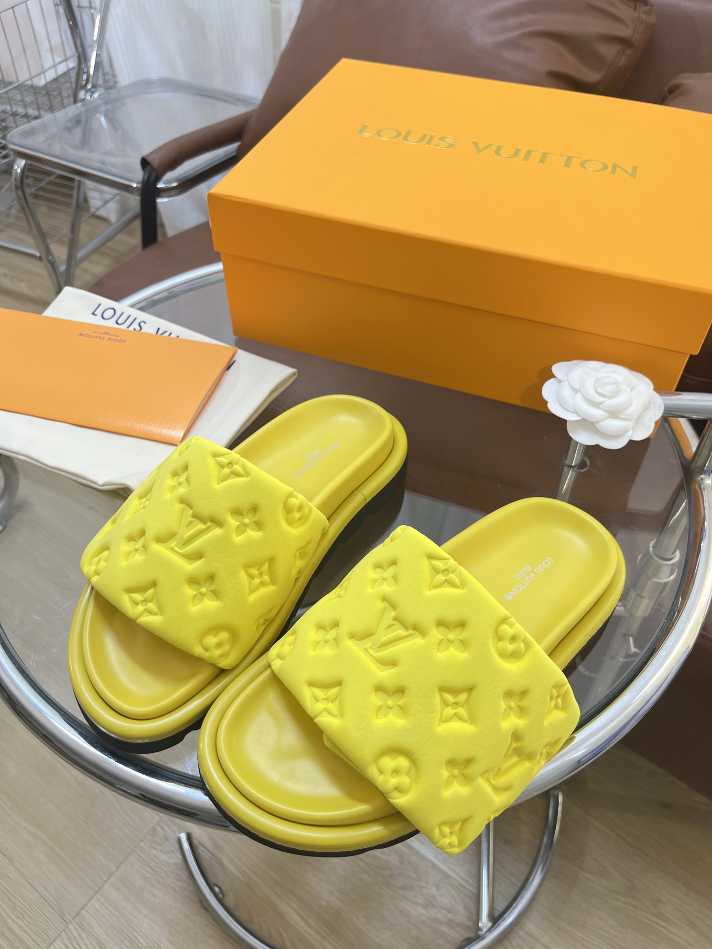 LOUIS VUITTON SLIDES