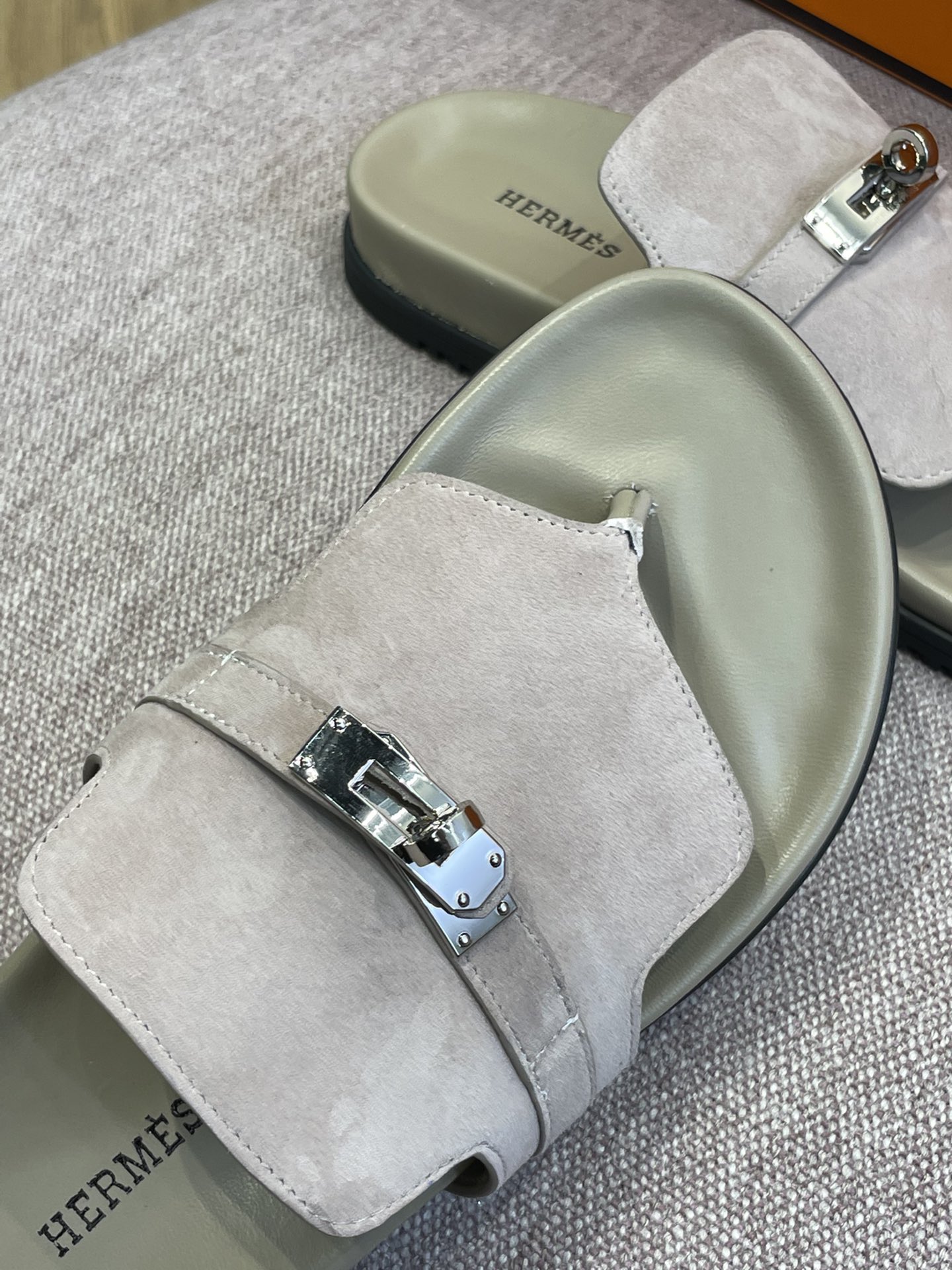 Hermès new pure leather classic Kelly flip-flops