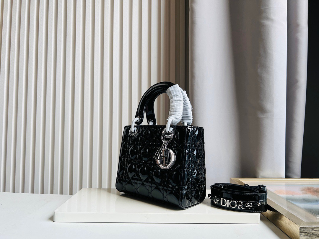 DIOR BAG