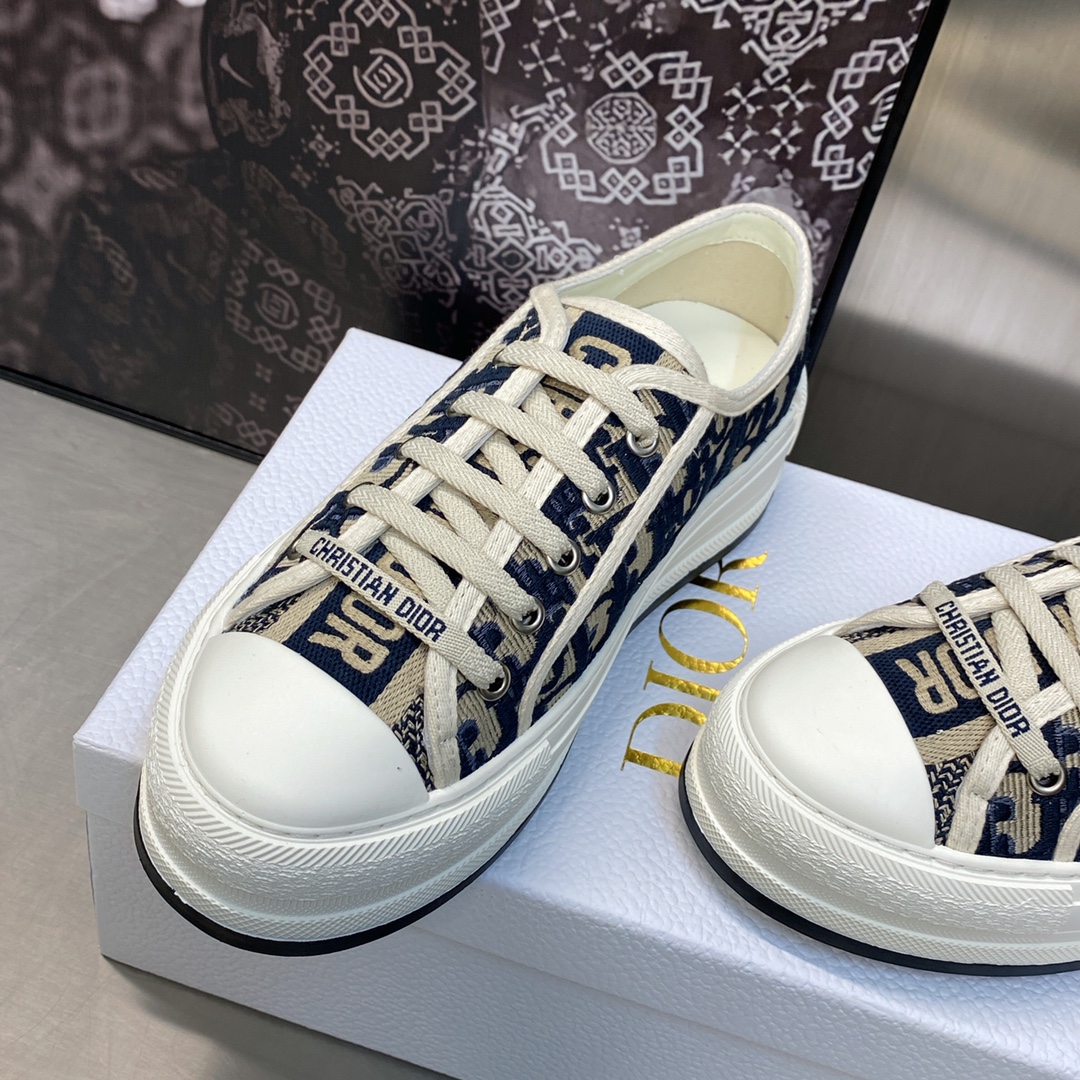 DIOR SNEAKERS