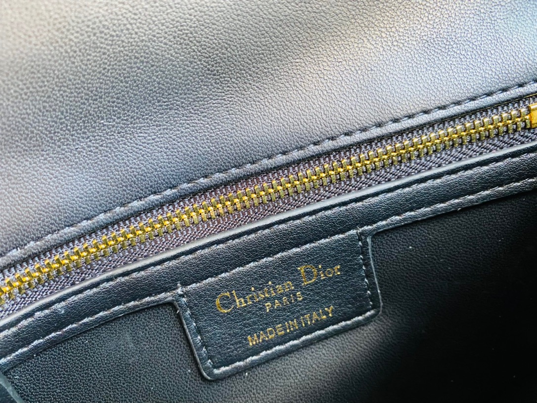 DIOR BAG