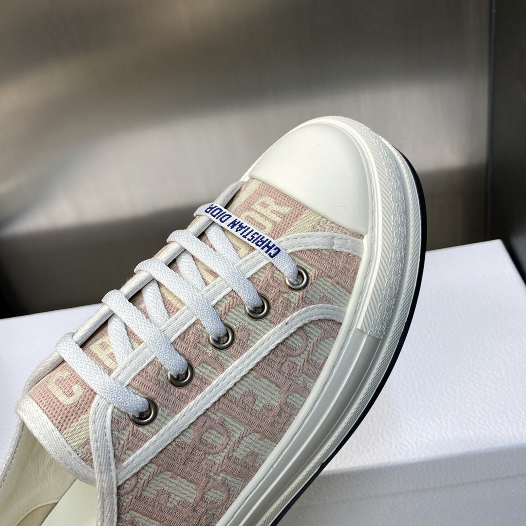 DIOR SNEAKERS