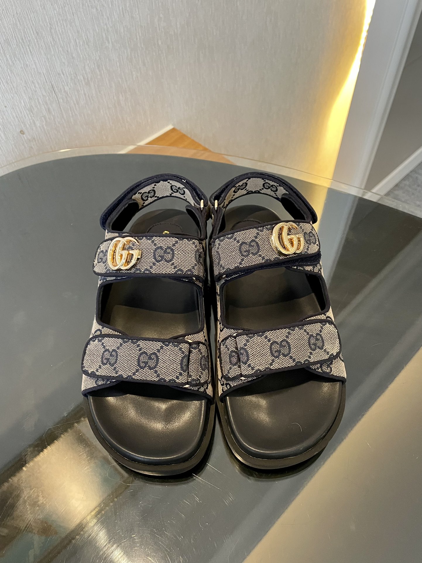 GUCCI SANDALS
