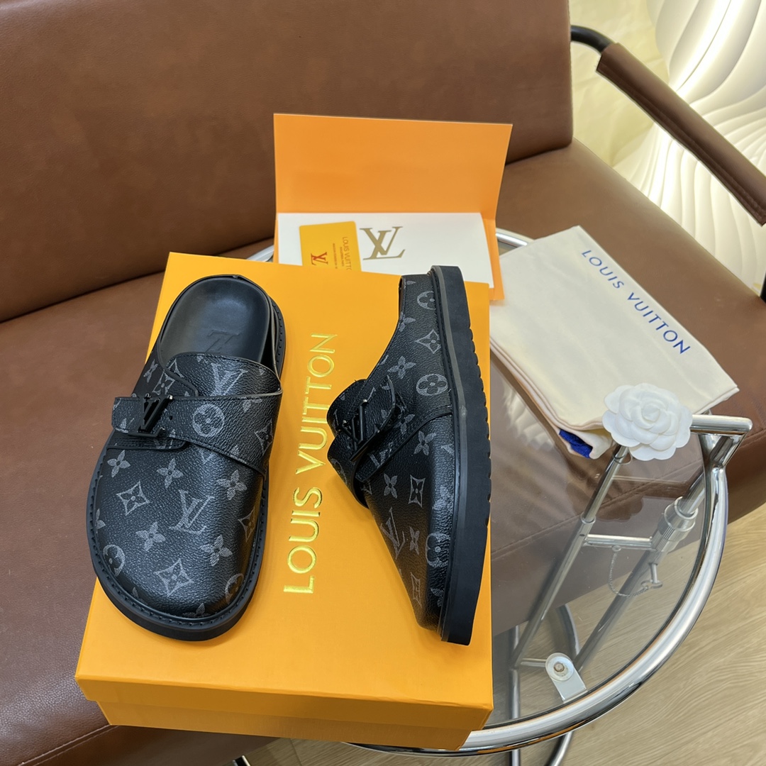 LOUIS VUITTON SLIDES