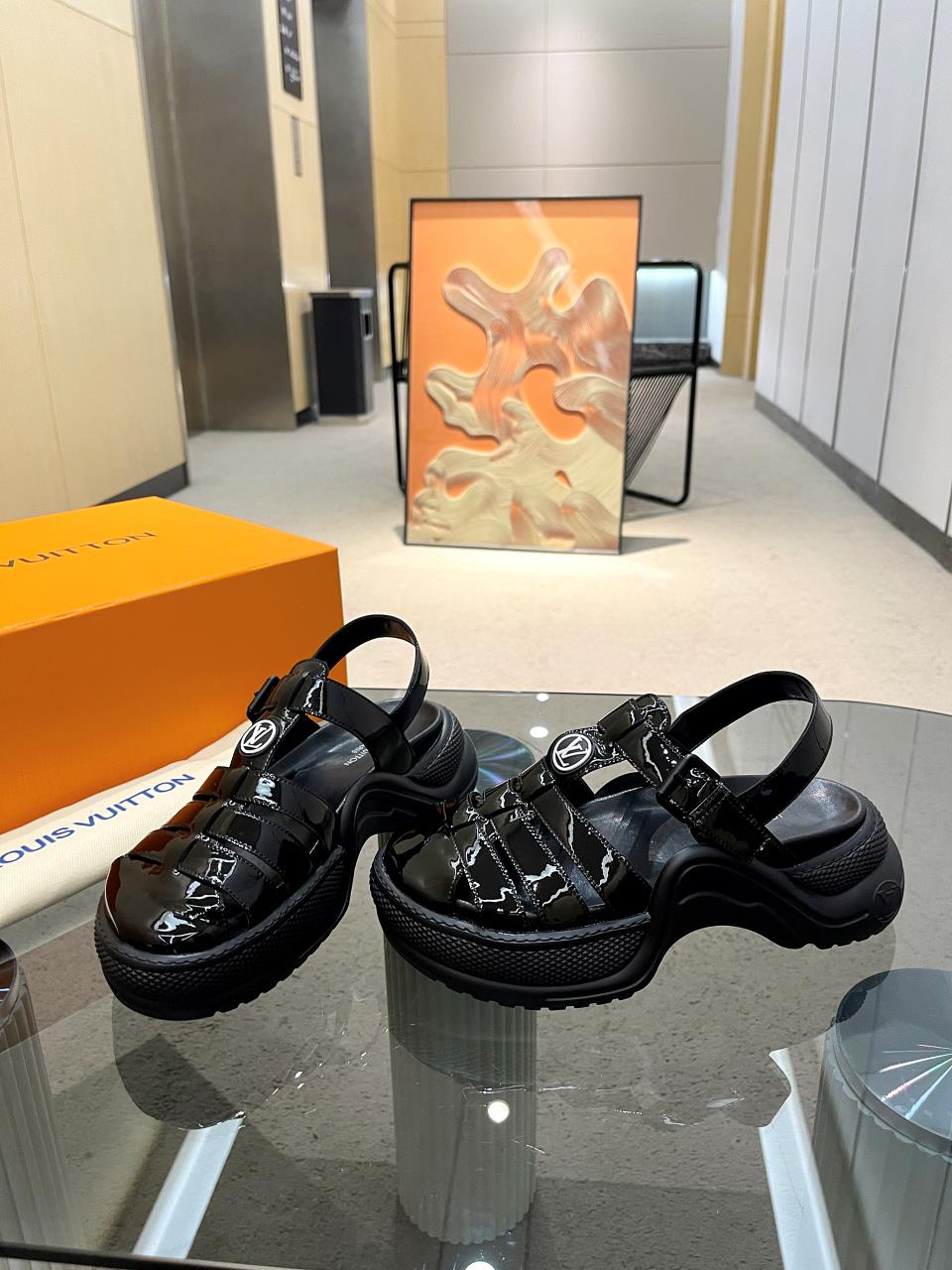 LOUIS VUITTON SANDALS