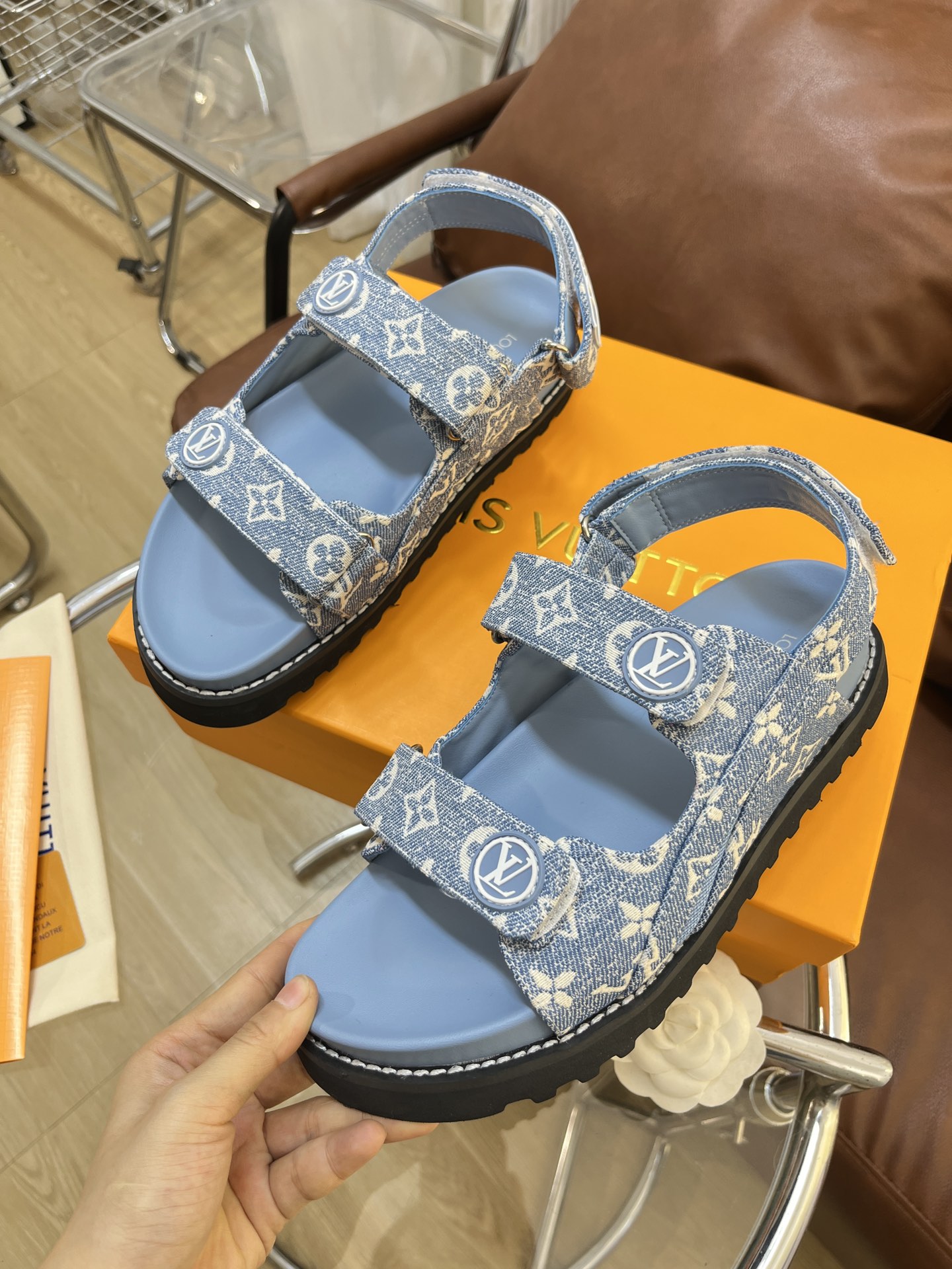 LOUIS VUITTON SANDALS