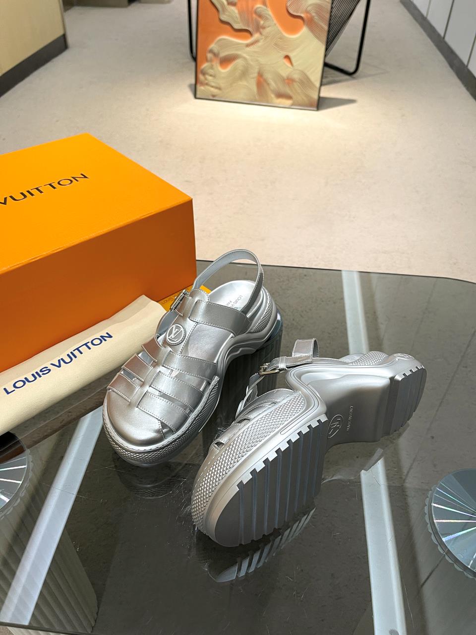 LOUIS VUITTON SANDALS
