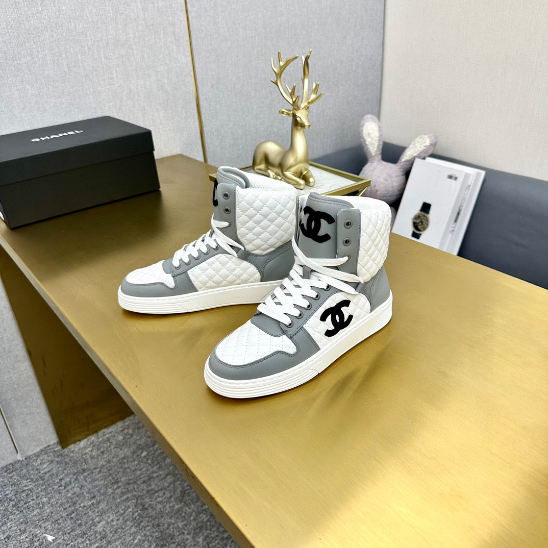 CHANEL SNEAKERS