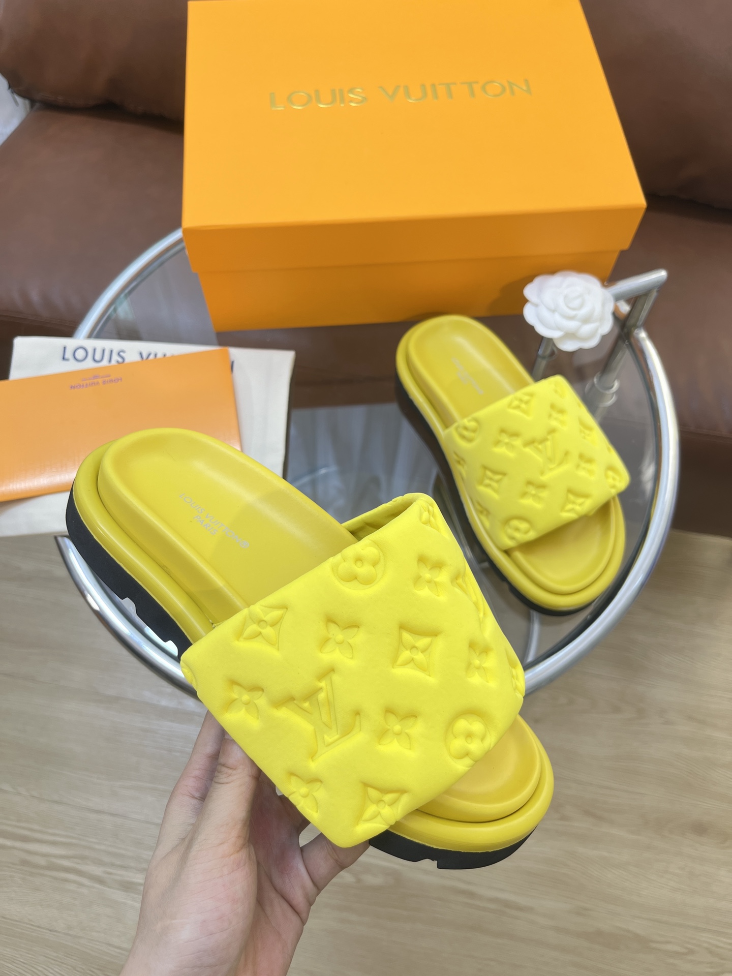 LOUIS VUITTON SLIDES