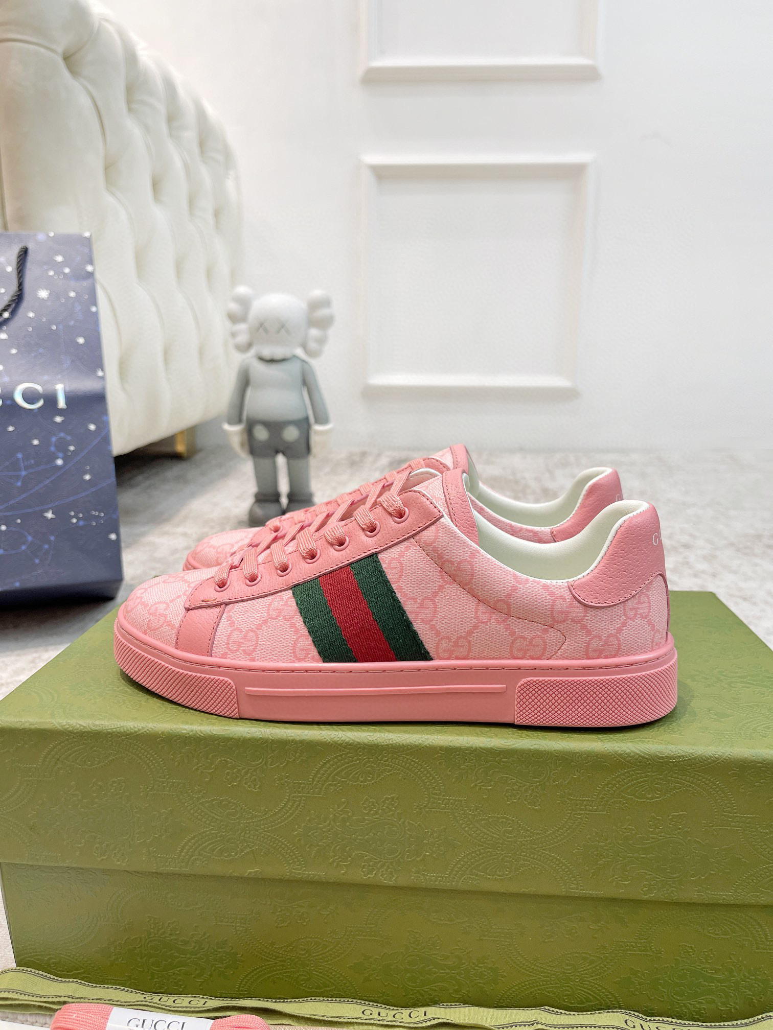 WOMEN'S GUCCI ACE SNEAKER WITH WEB