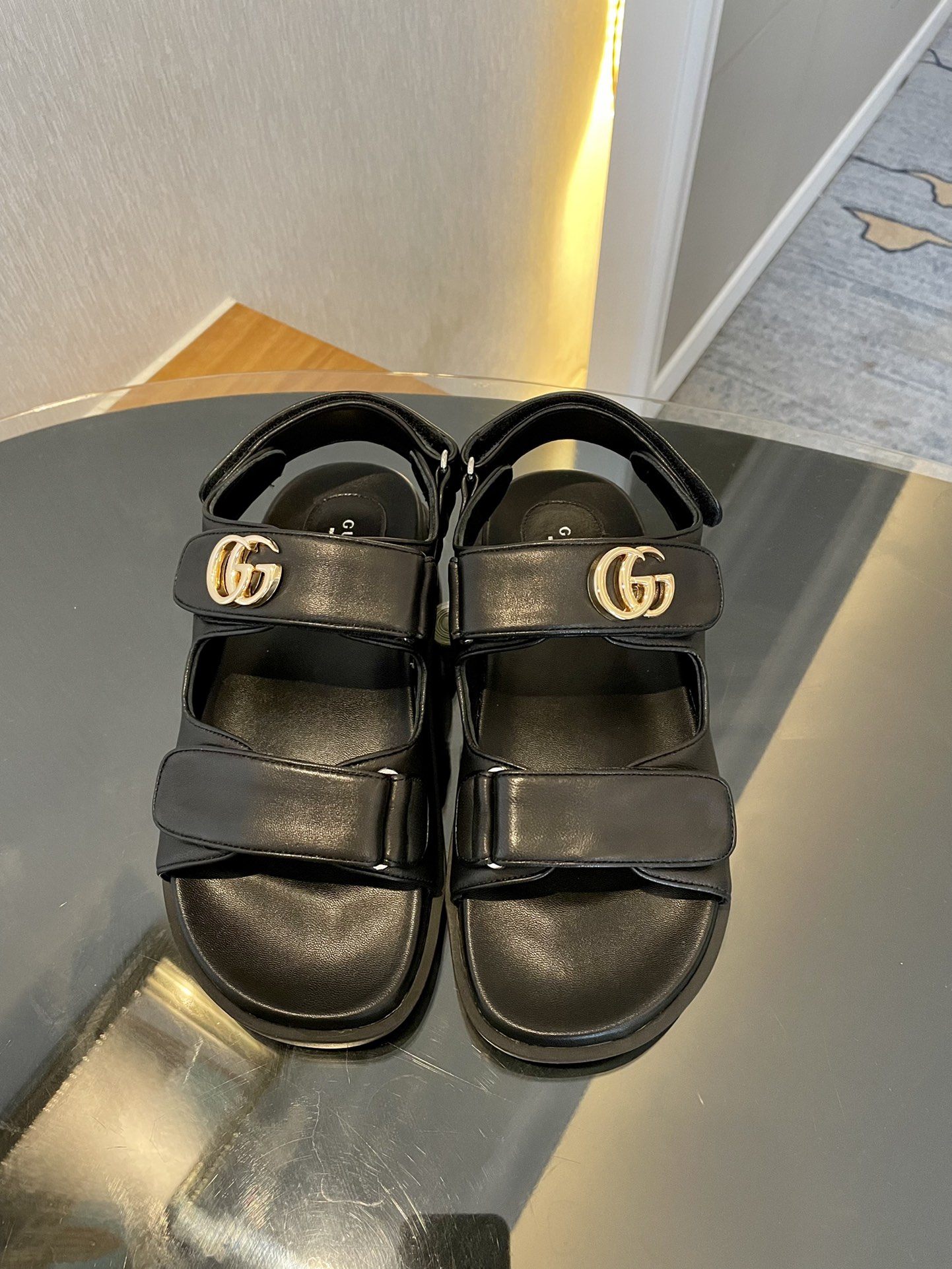 GUCCI SANDALS