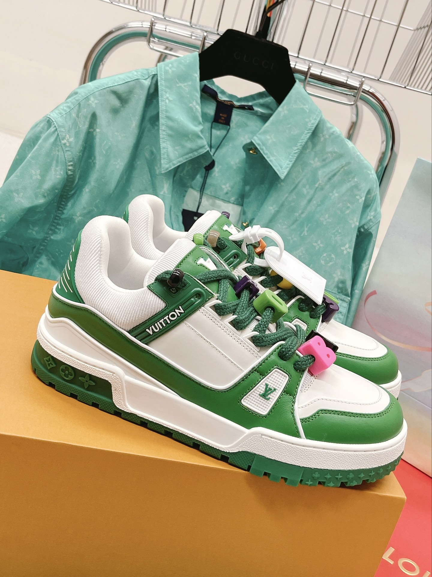 LOUIS VUITTON SNEAKERS