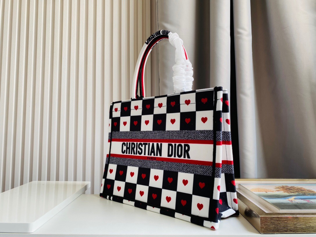 DIOR BAG
