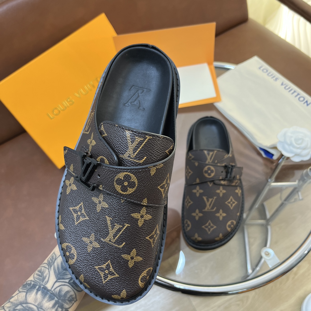 LOUIS VUITTON SLIDES