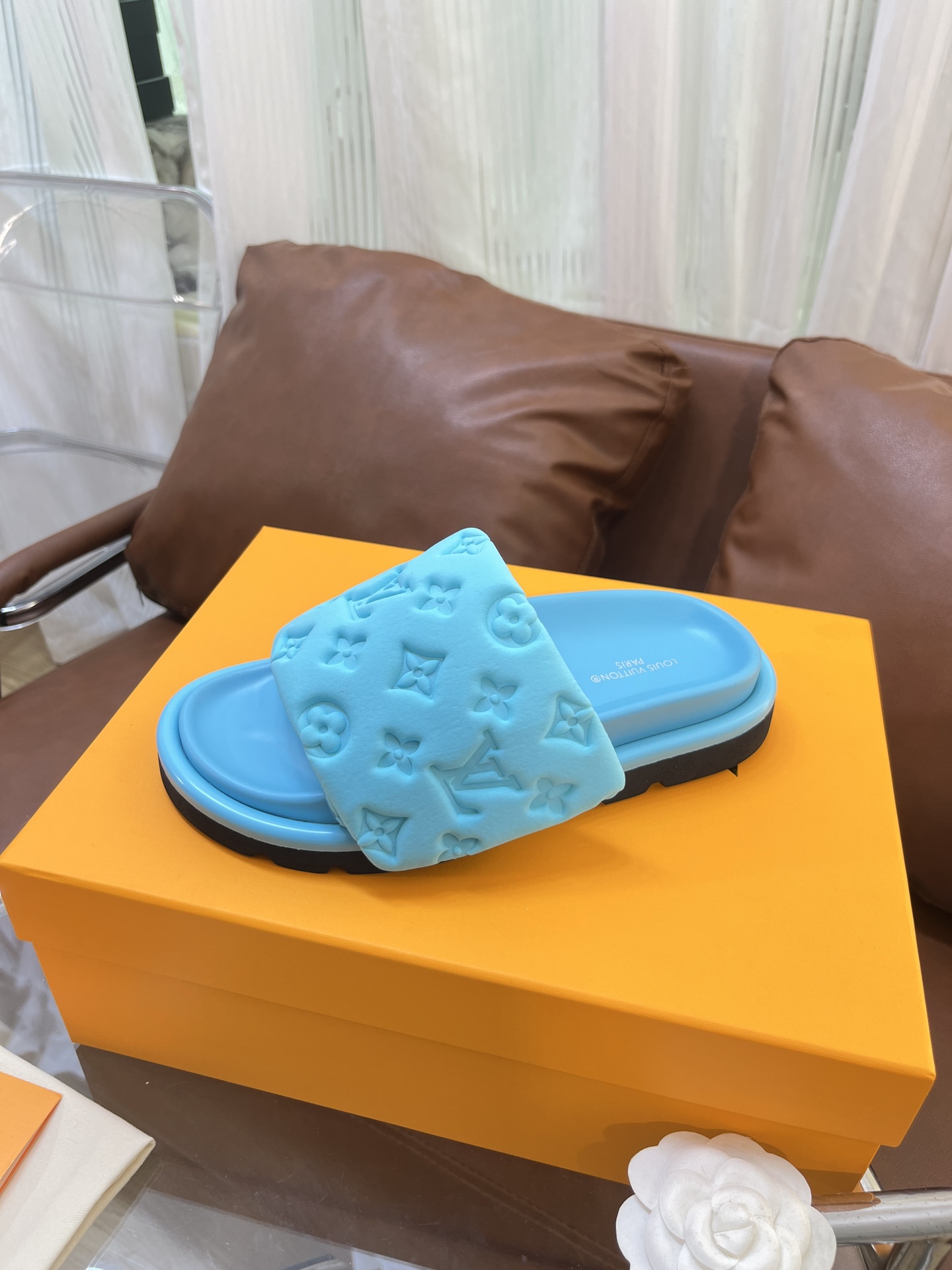 LOUIS VUITTON SLIDES