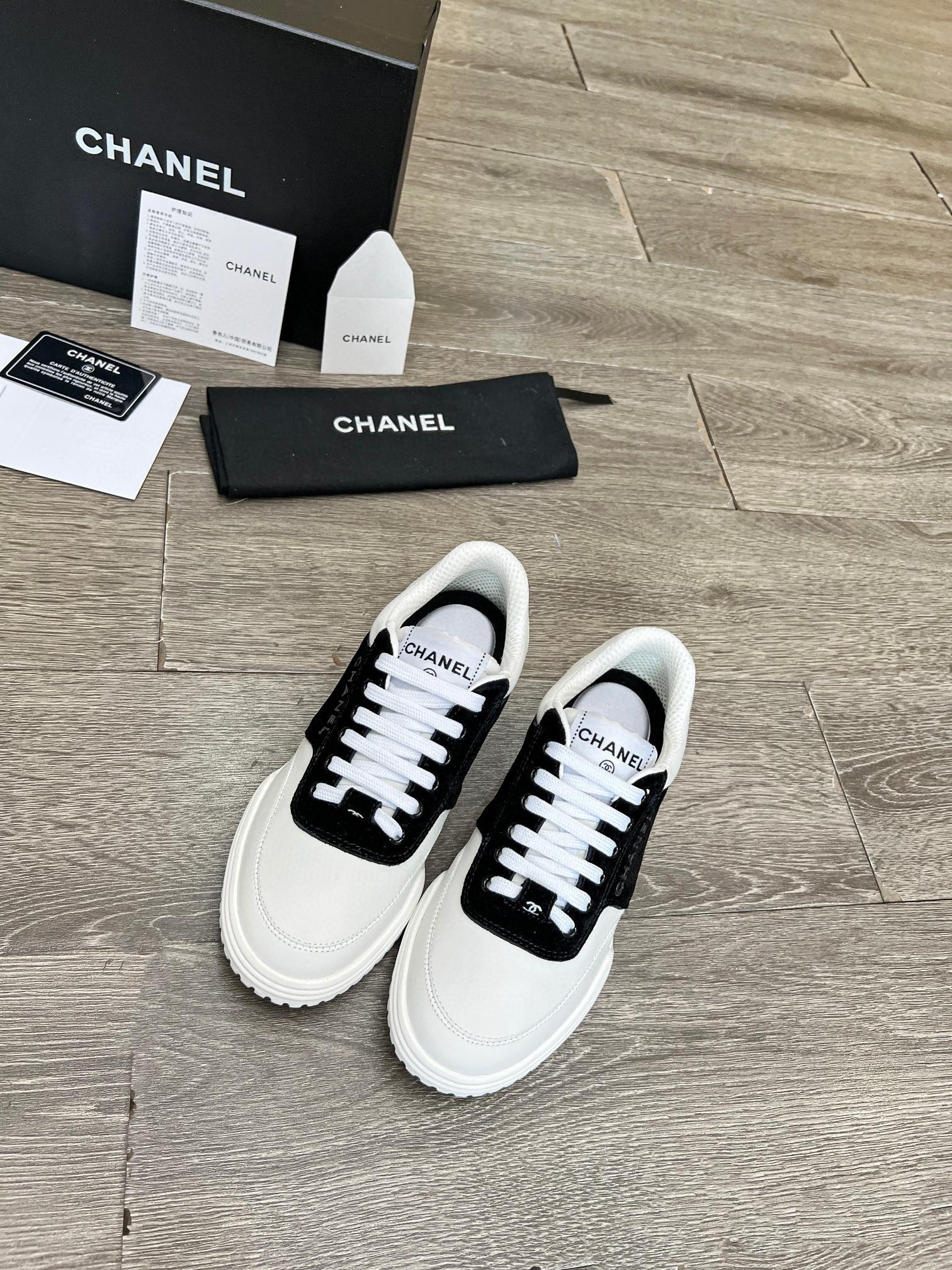 CHANEL SNEAKERS