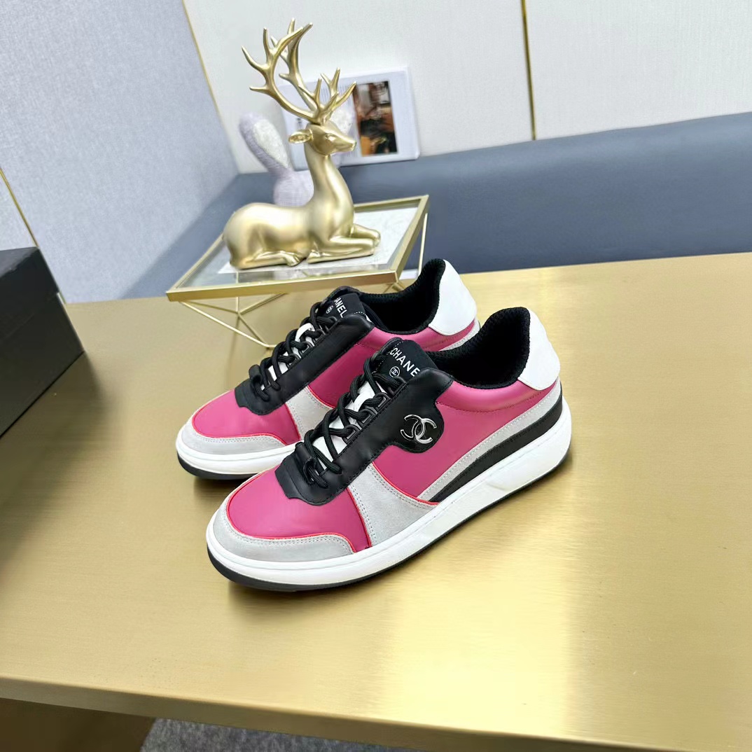 CHANEL SNEAKERS