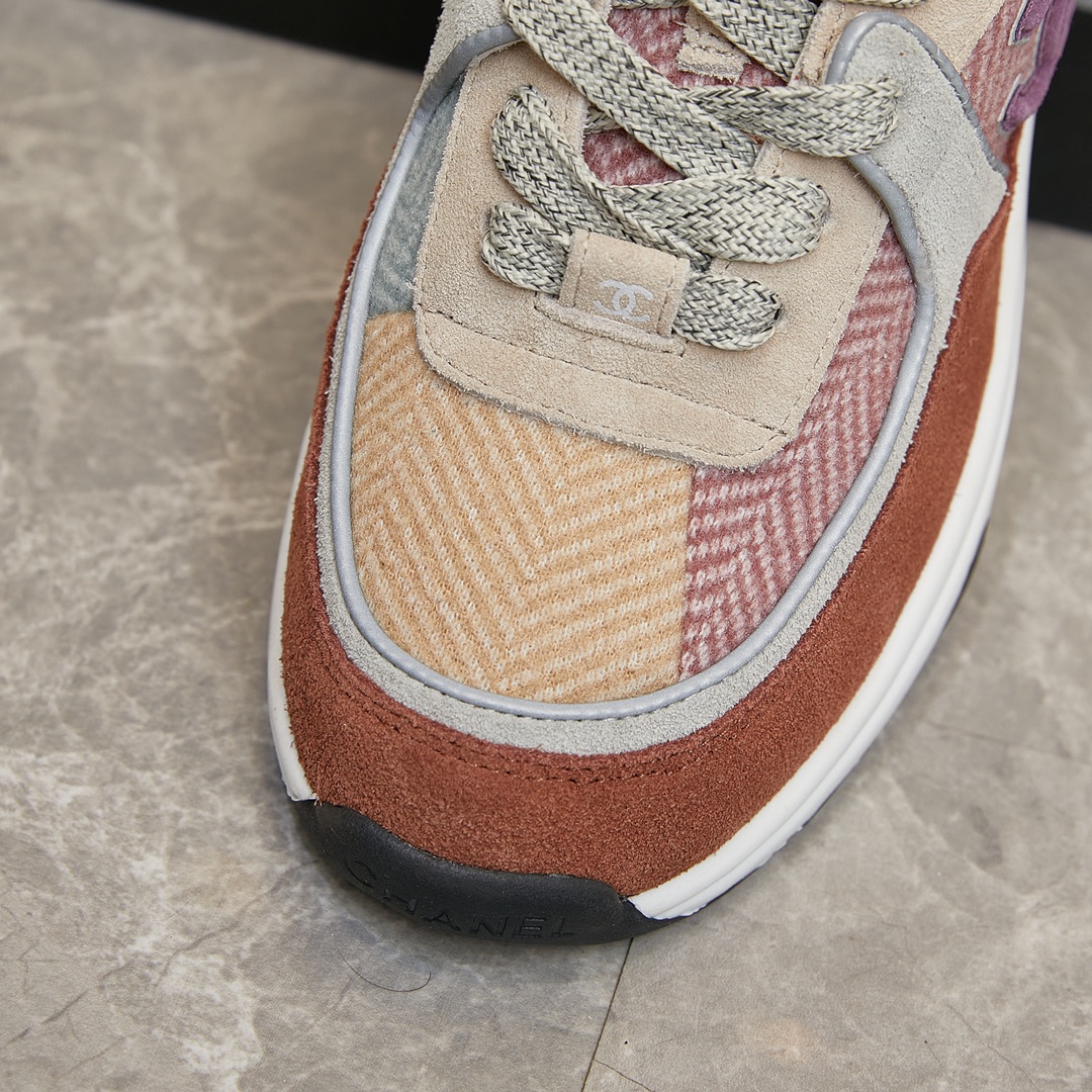 CHANEL SNEAKERS
