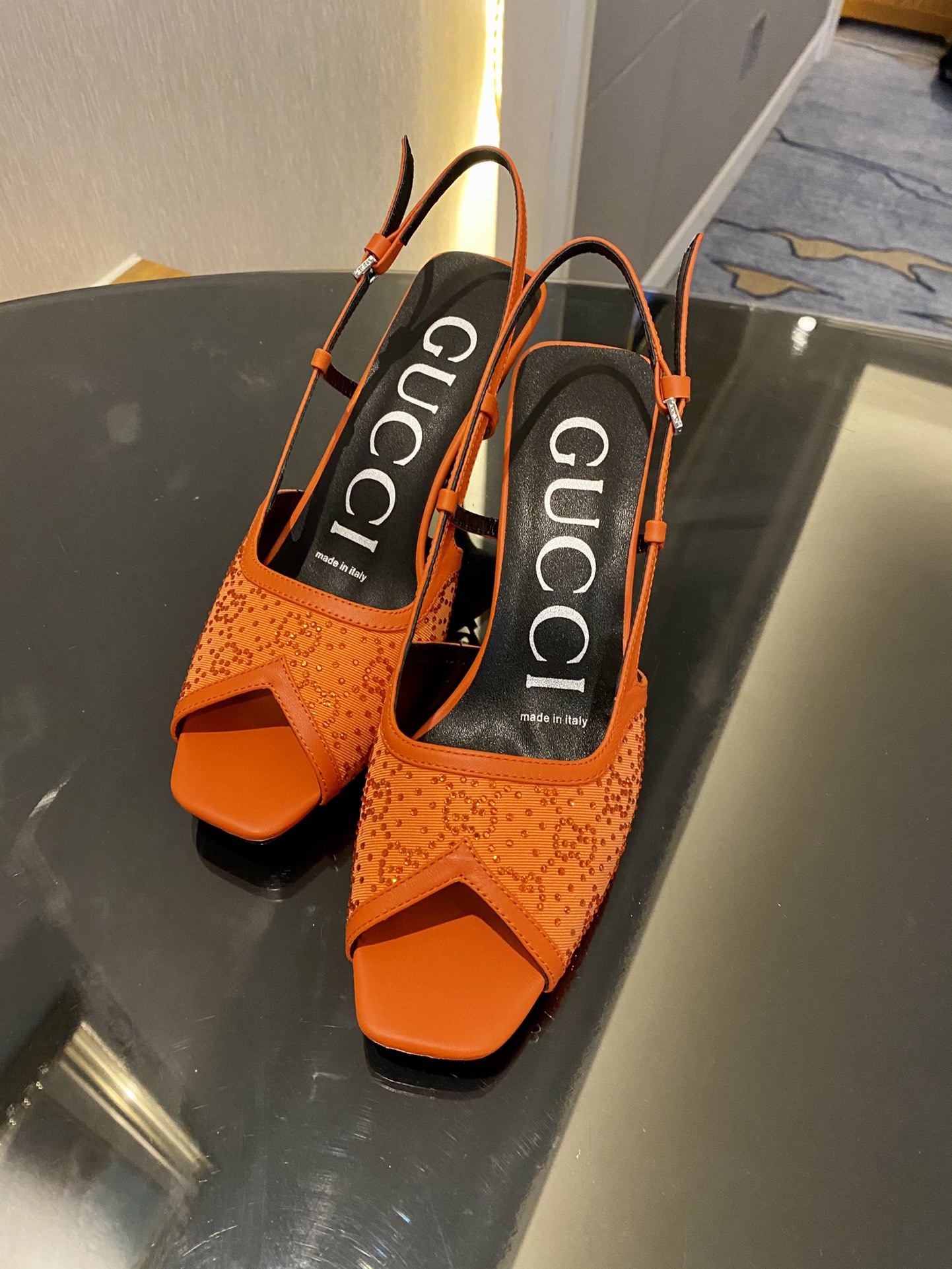 GUCCI SANDALS