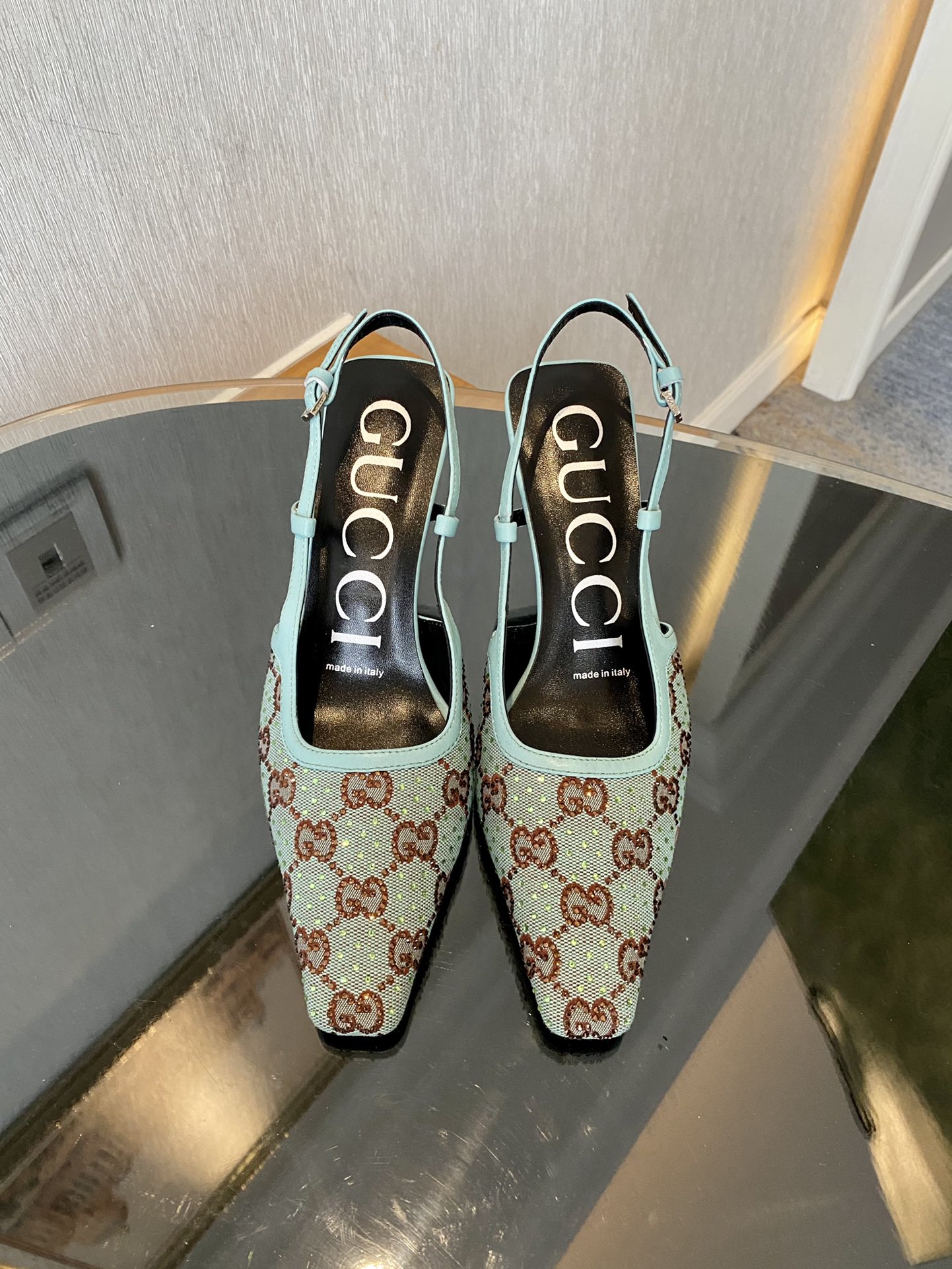 GUCCI SANDALS