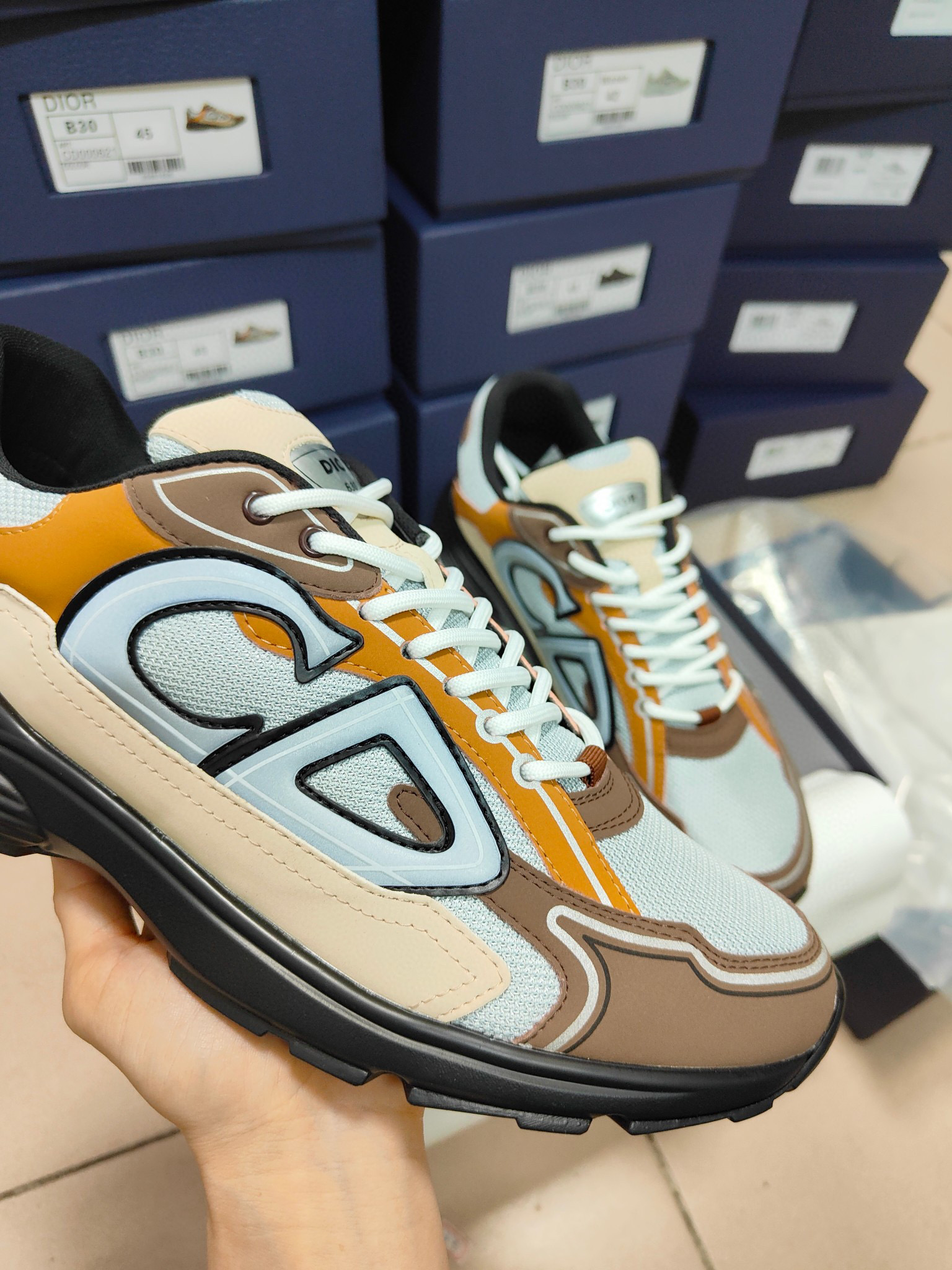 DIOR B30 SNEAKERS