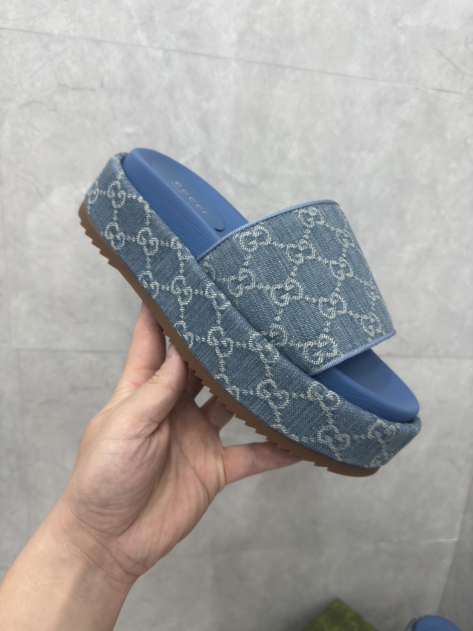 GUCCI GG Thick Soled Slippers