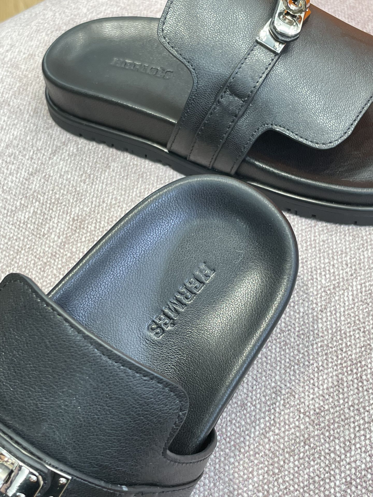 Hermès new pure leather classic Kelly flip-flops