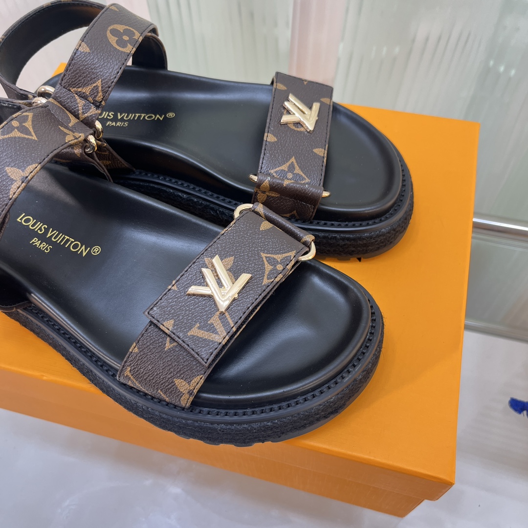 LOUIS VUITTON SANDALS