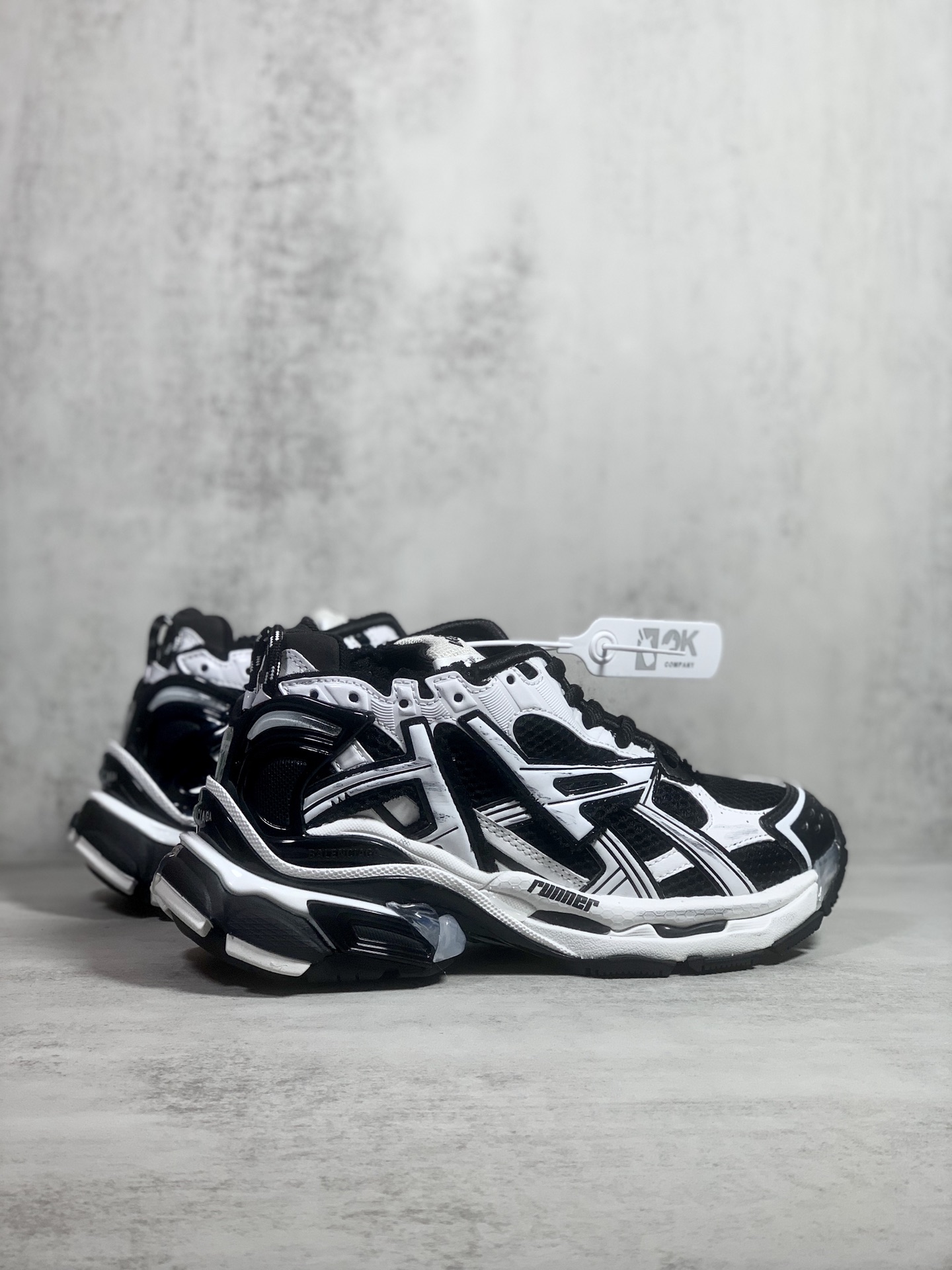 BALENCIAGA RUNNER