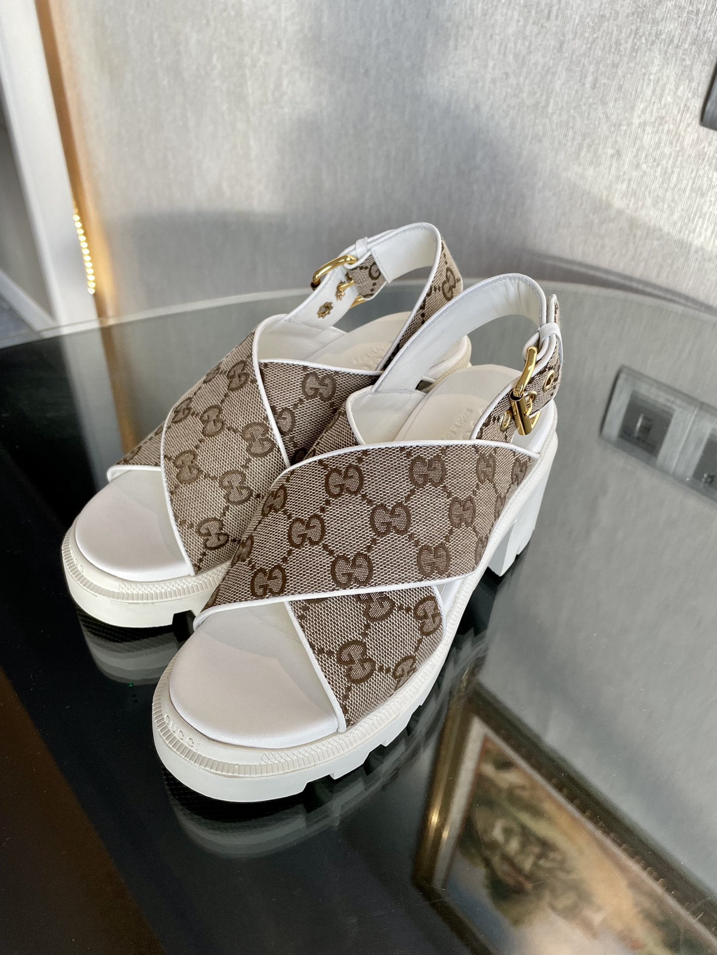 GUCCI SANDALS