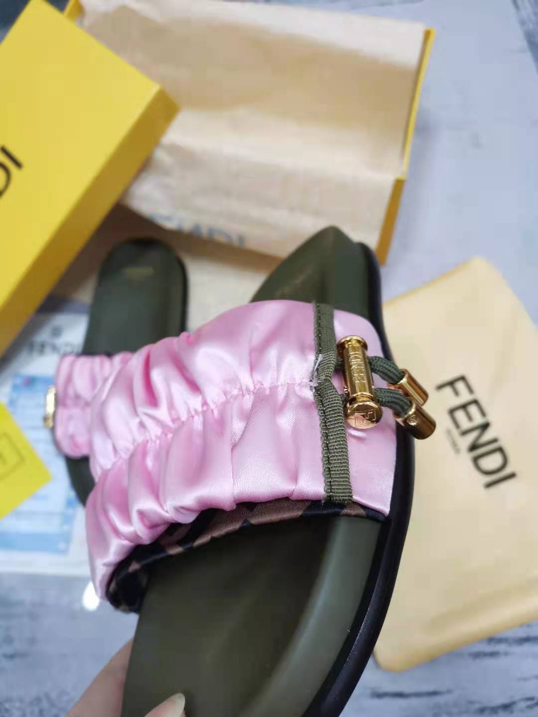 FENDI SLIDES