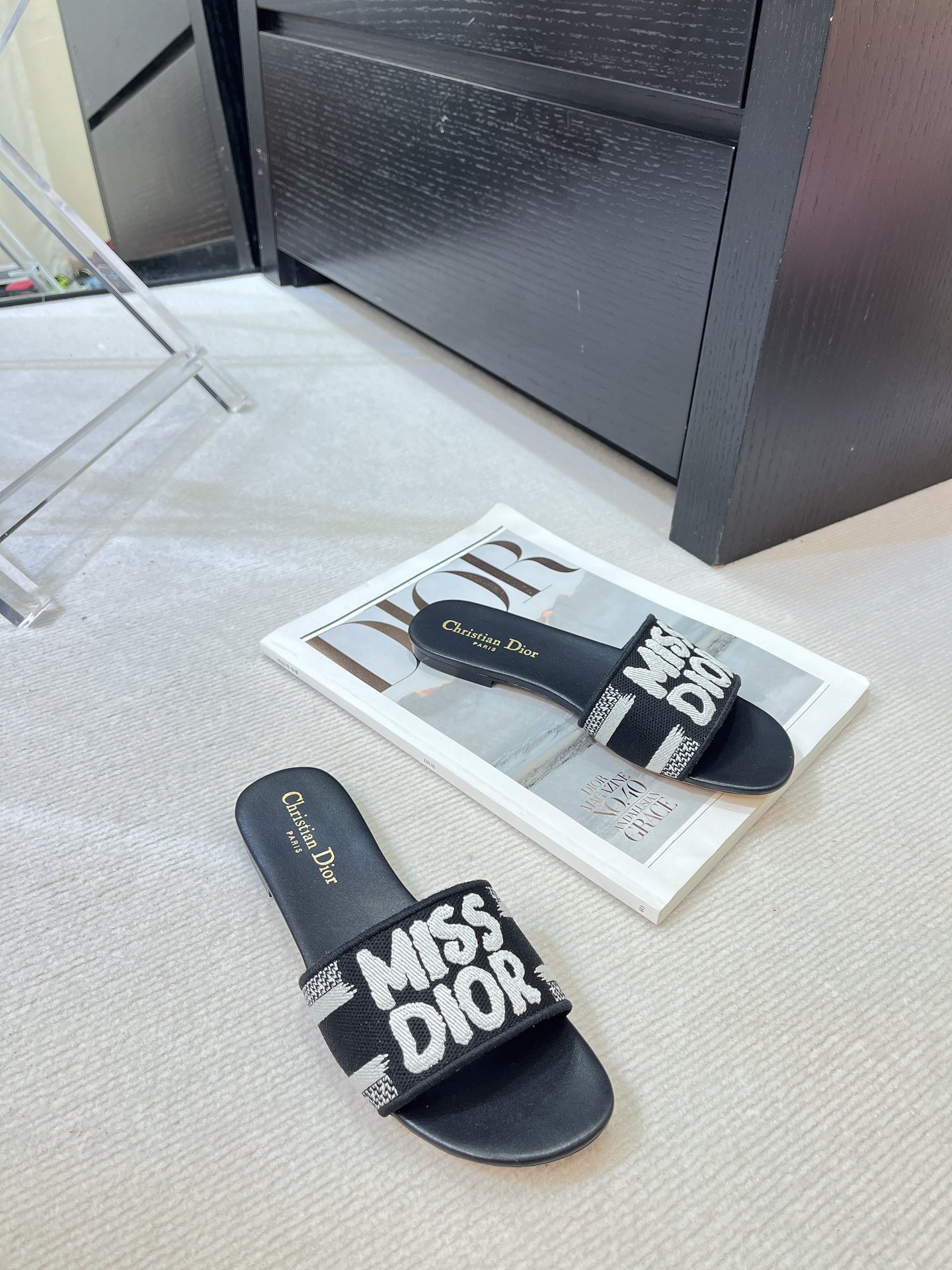 DIOR Latest Popular Miss Dior Graffiti Logo Embroidery SLIDES