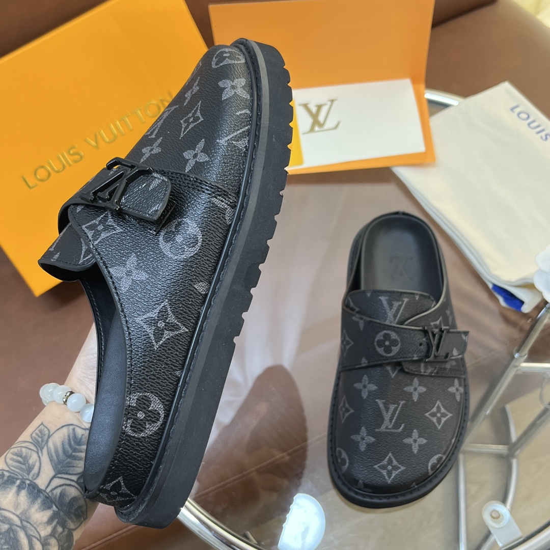 LOUIS VUITTON SLIDES