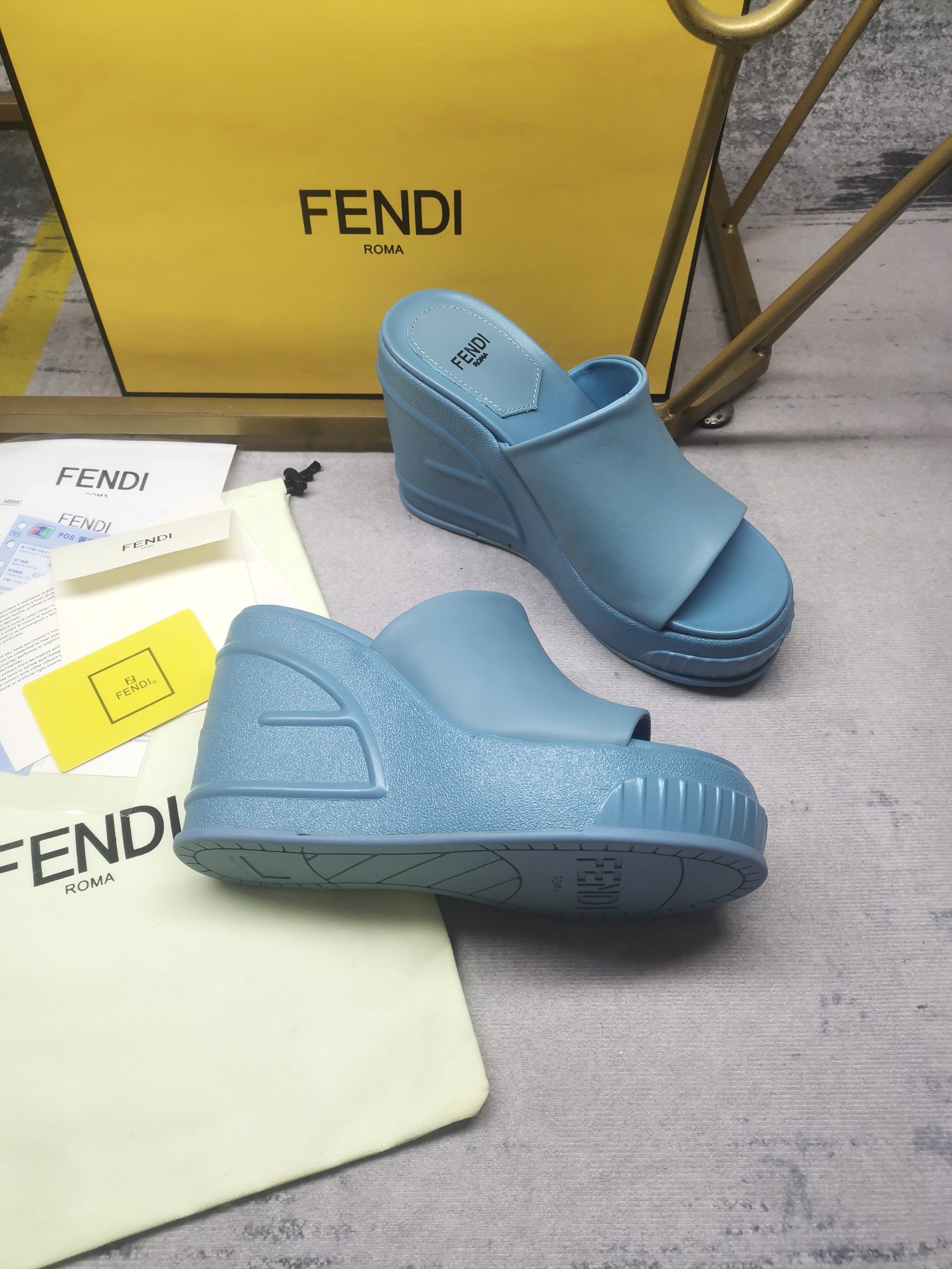 FENDI SLIDES