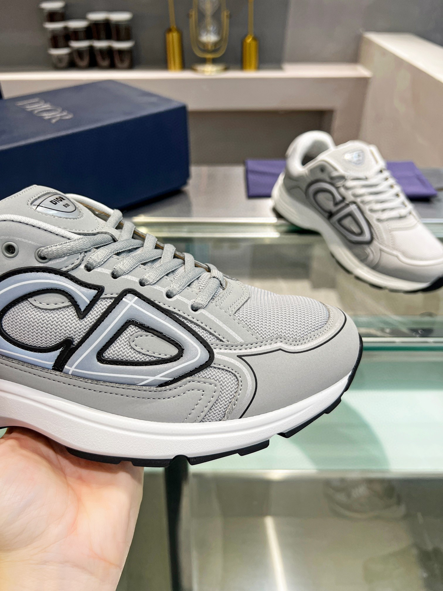 DIOR B30 SNEAKERS