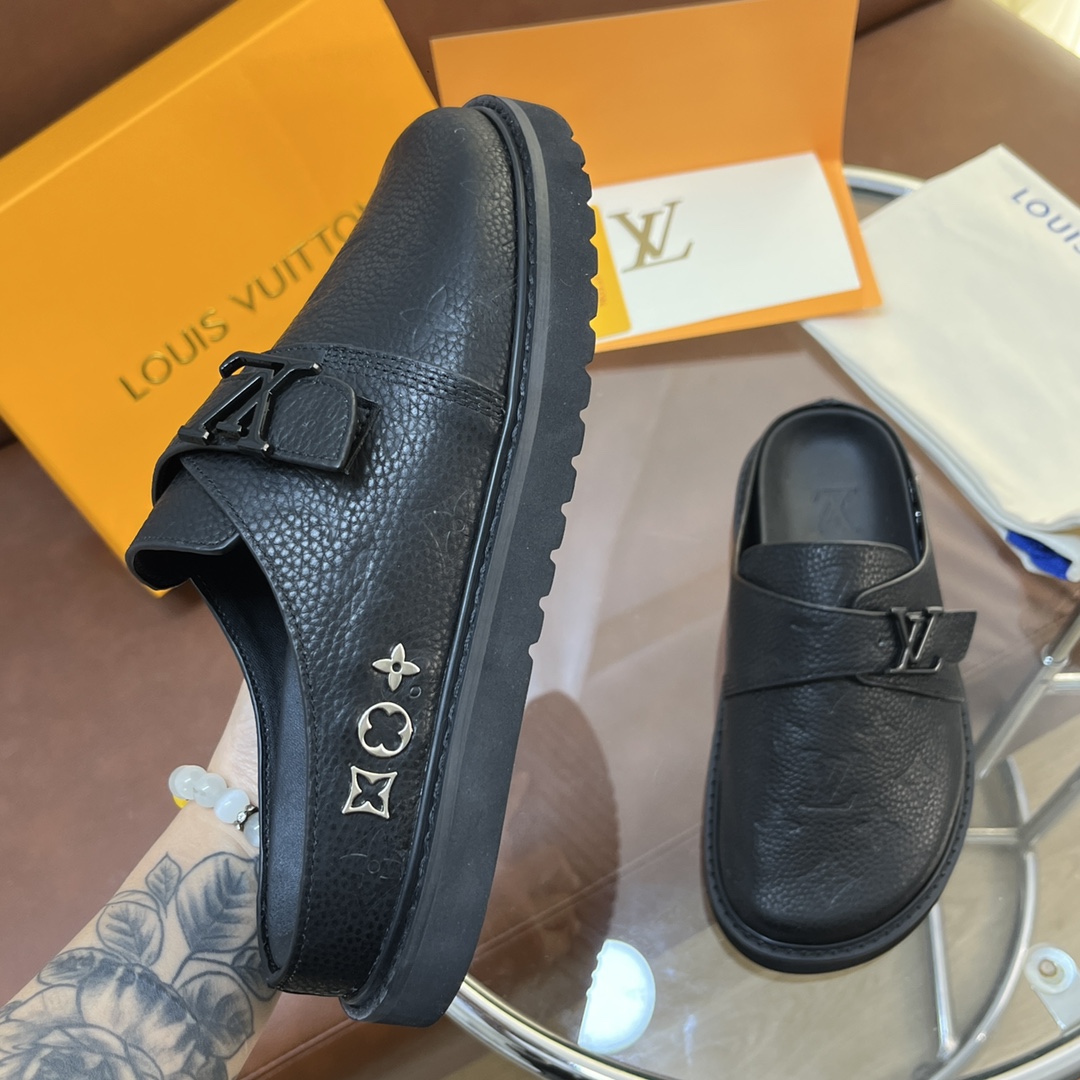LOUIS VUITTON SLIDES