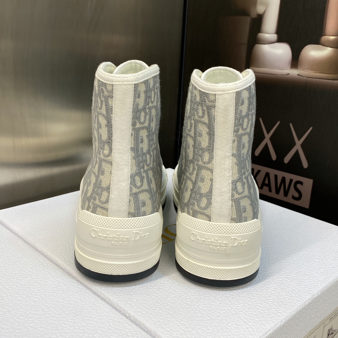 DIOR SNEAKERS