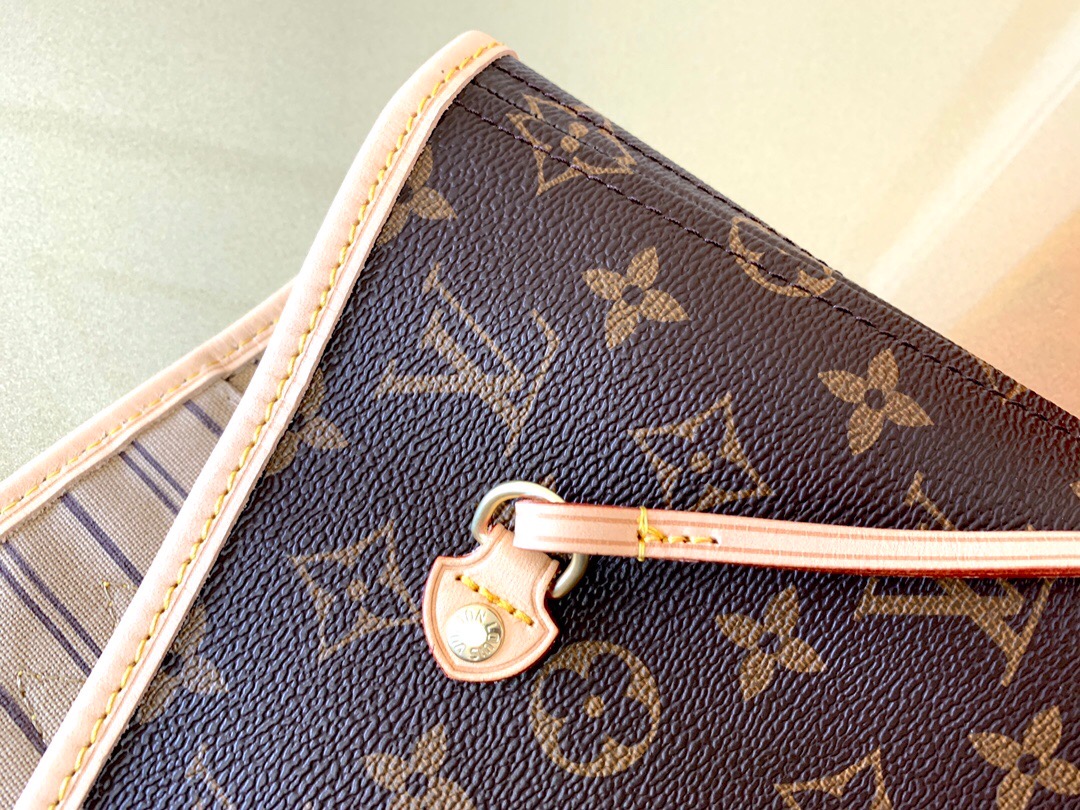 Louis Vuitton Bag