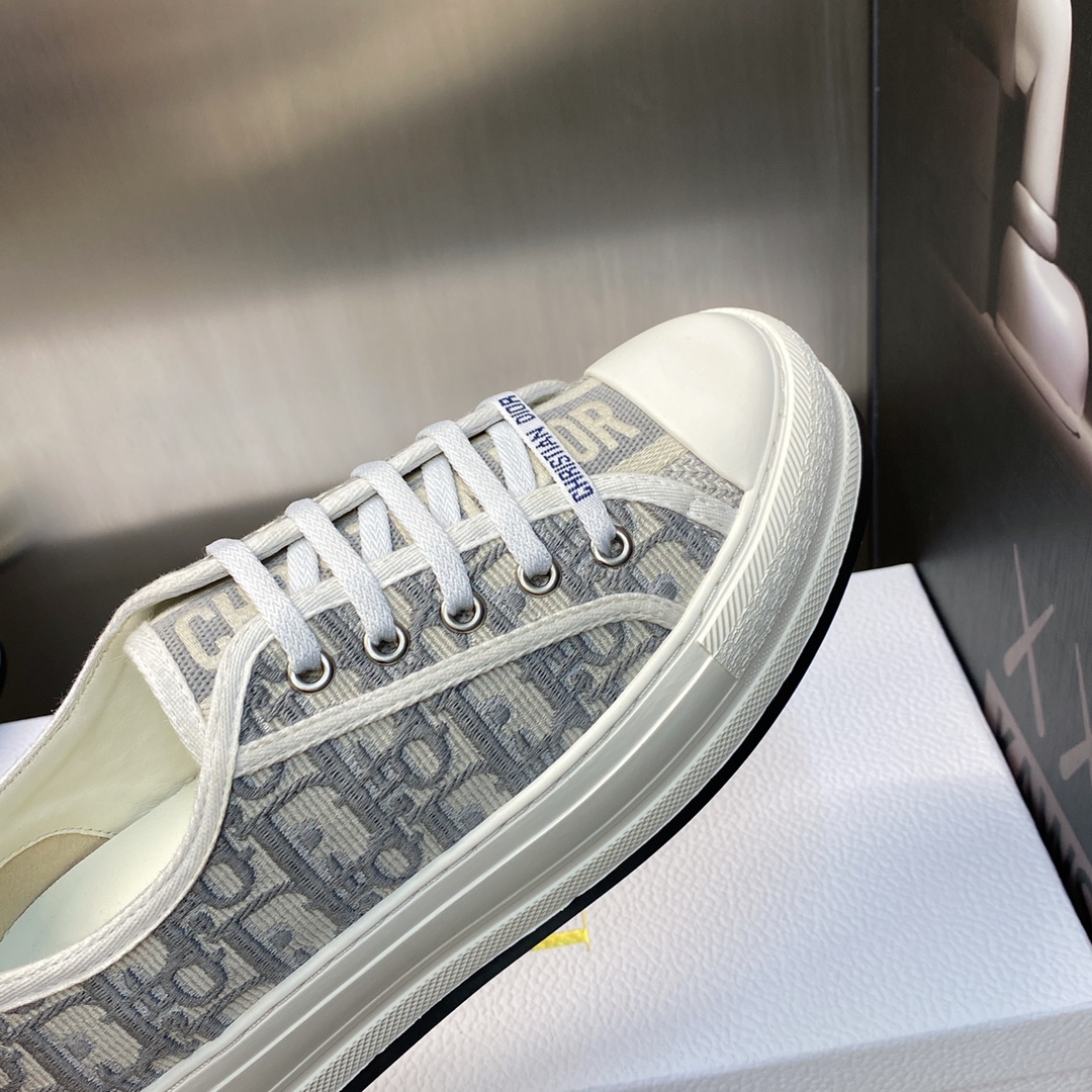 DIOR SNEAKERS