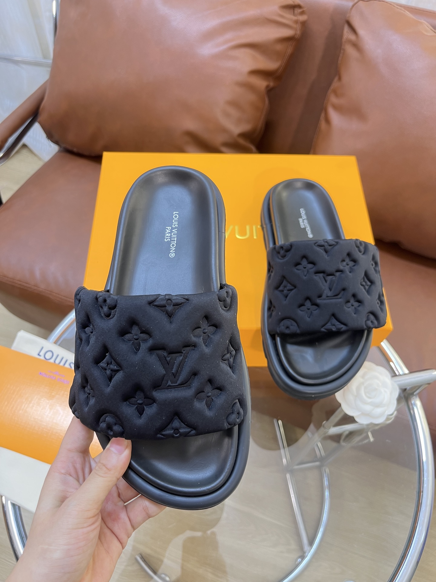 LOUIS VUITTON SLIDES