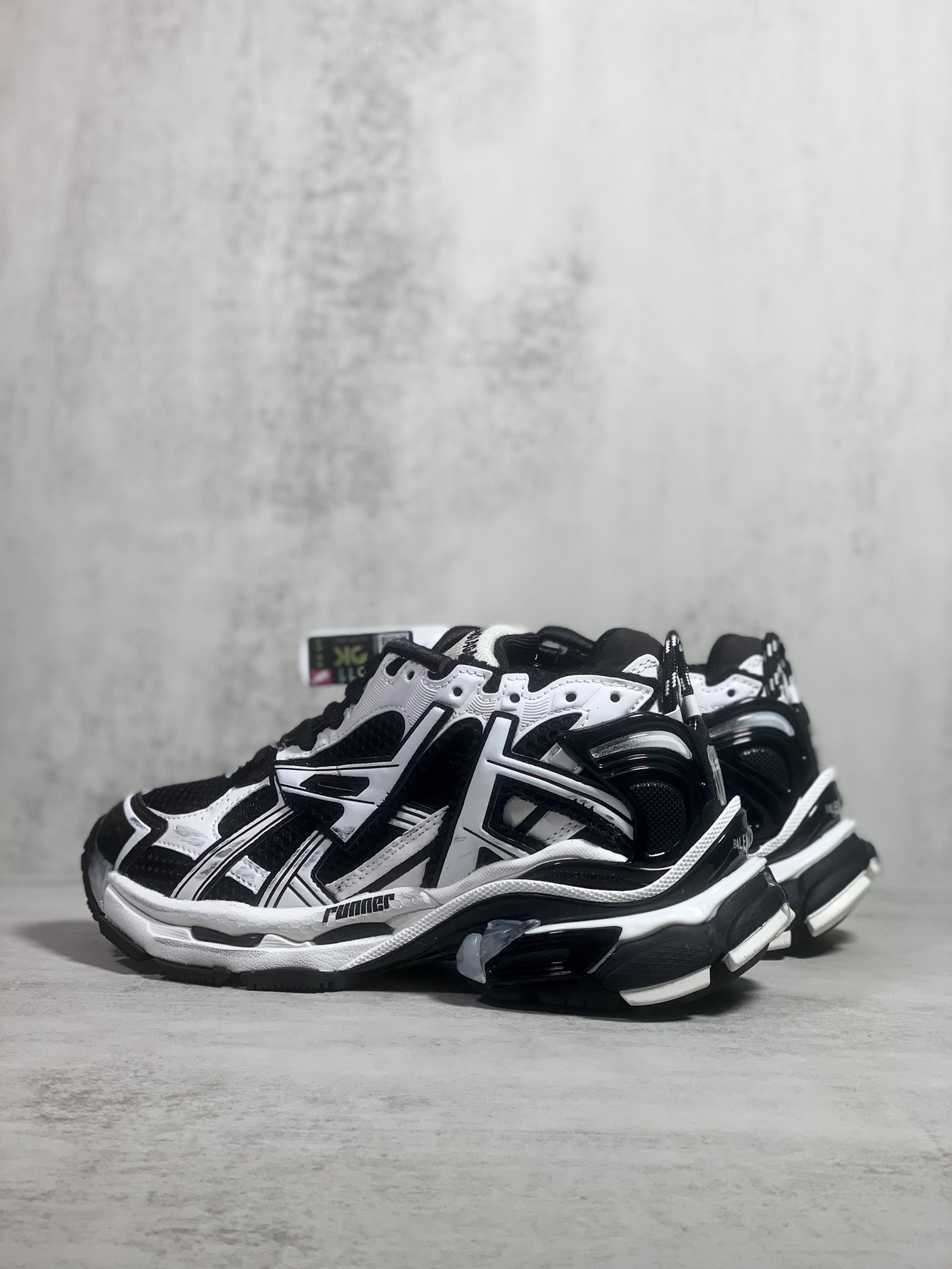 BALENCIAGA RUNNER
