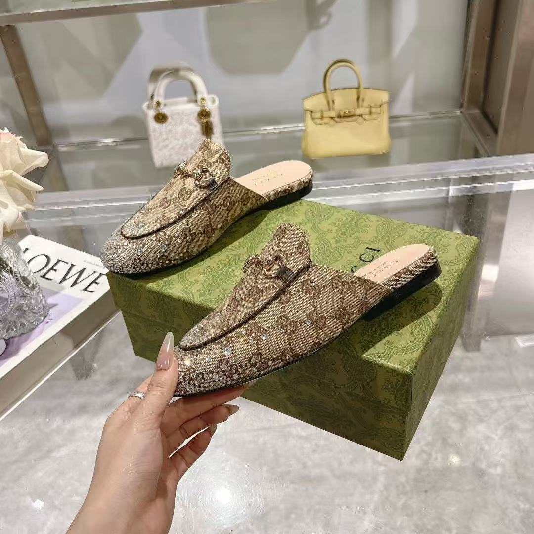 GUCCI Slippers （With Crystal）